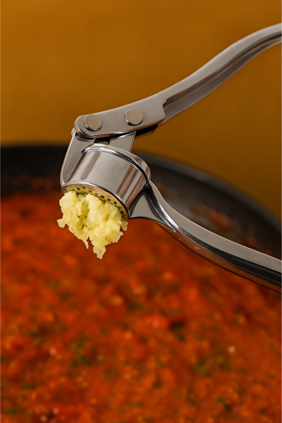 Kitchen Design Lab Paslanmaz Çelik Hamur Kesme Ruleti Büyük Boy ve Paslanmaz Çelik Pratik Sarımsak Ezeceği