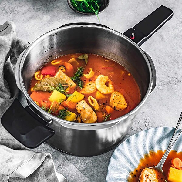 Fissler Vitaquick Premium 8 Litre Düdüklü Tencere + Buharda Pişirme Aparatı