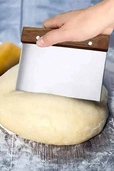 Kitchen Design Lab Beyaz 45x65 CM Silikon Hamur Açma Matı ve Paslanmaz Çelik Ahşap Saplı Hamur Şekillendirici Spatula
