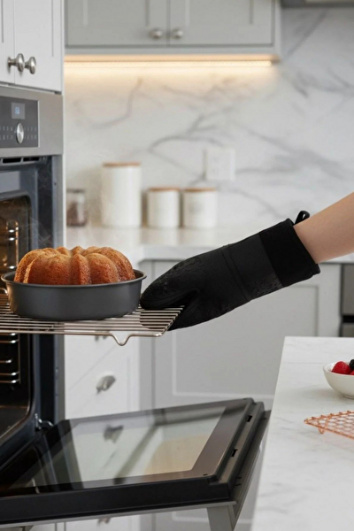 Kitchen Design Lab 45x65 CM Silikon Hamur Açma Matı Ve Gri Silikon Yanmaz Mutfak Fırın Eldiveni 2 Li Set