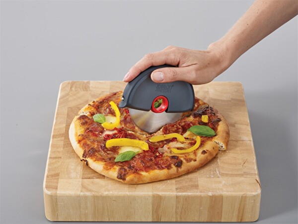 Joseph Joseph 20038 Gri-Kırmızı Pratik Pizza Kesici