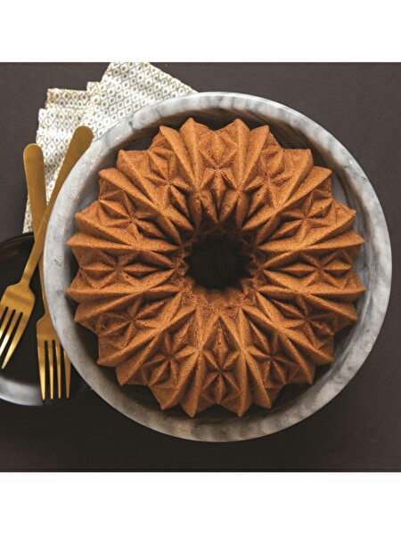 Nordic Ware 92877 Cut Crystal Bundt Pan Kek Kalıbı