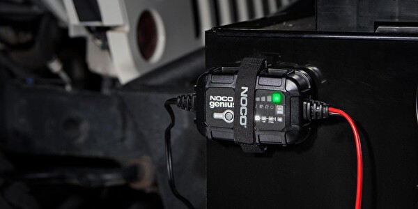 Noco Genius GENIUS5EU 6-12V 5 Amper Lityum Akü Takviye Cihazı - Eva Çanta