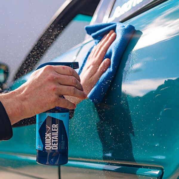 Gyeon Q²M QuickDetailer Seramik Bazlı Parlatıcı Yüzey Detaylandırıcı - 500 ML - Leke Giderici Cila
