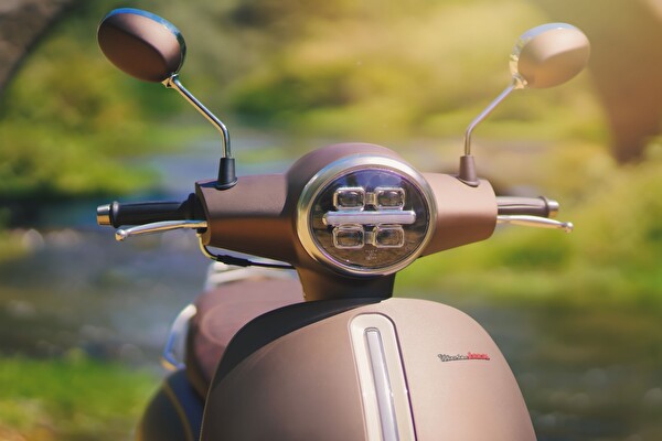 Motolux Americano 125 CC Benzinli Scooter Kahverengi