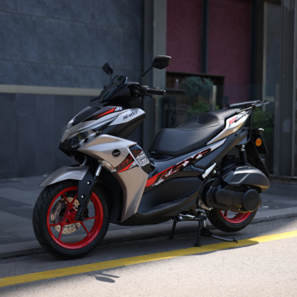 Revolt RSX3 125CC Benzinli Motosiklet Model Yılı: 2024