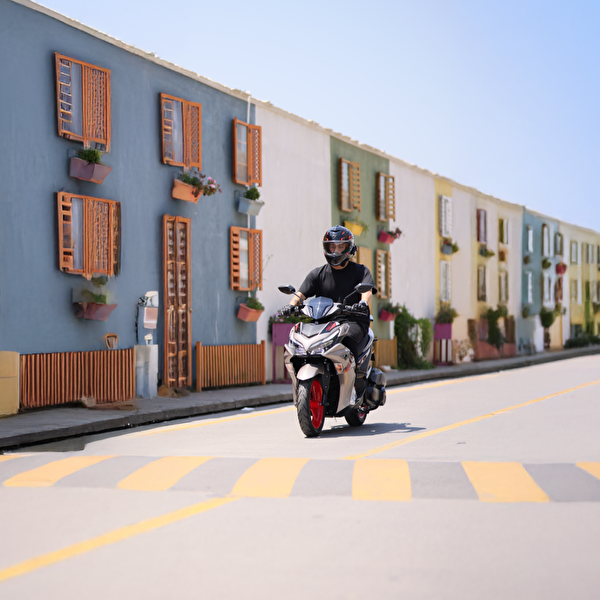 Revolt RSX3 125CC Benzinli Motosiklet Model Yılı: 2024