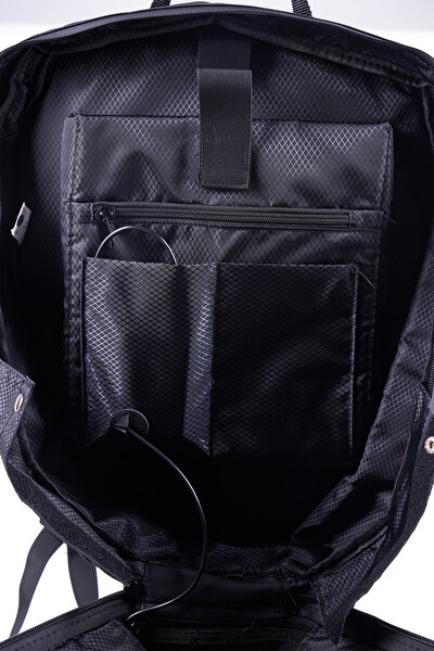 Zampago Sert Kasa USB Şarj Girişli LED Göz Maskeli Motosiklet Sırt Çantası