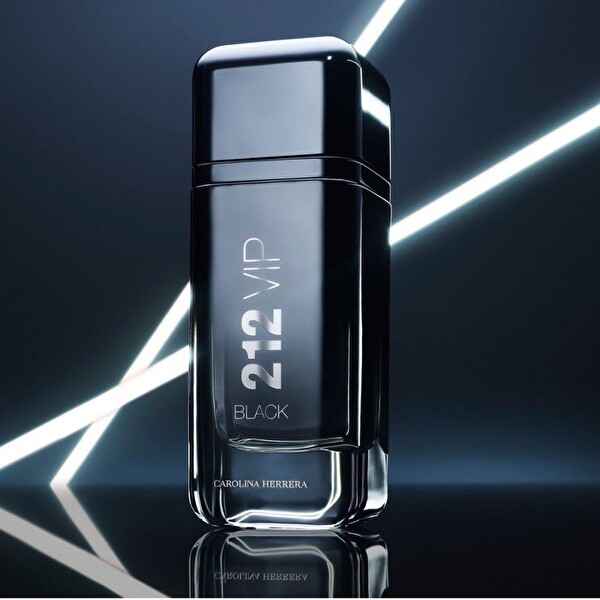Carolina Herrera 212 Vip Black EDP 100 ml Erkek Parfümü